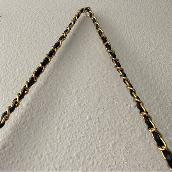 Vintage Navy Quilted Leather Gold Chain Strap Tassel Shoulder handbag crossbody - Picture 5 of 16